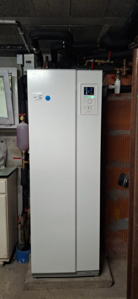 remplacement d’une PAC géothermie chauffage seul par une nouvelle pompe à chaleur Géothermie inverter NIBE avec production d’eau chaude sanitaire à Bohars.
